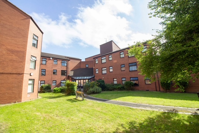 St Paul's Court exterior greenery